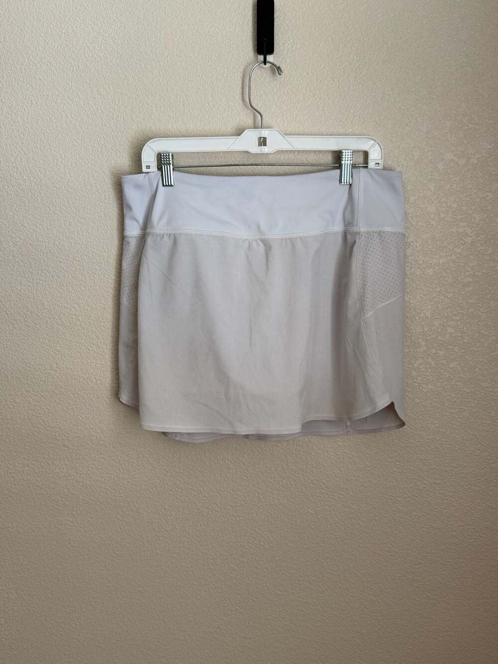 Athleta Run With It White Athletic Skort